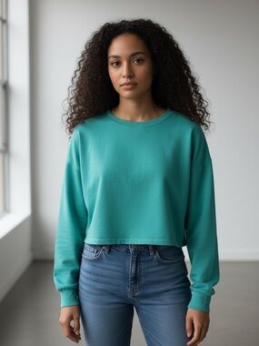 Women's Mint Cropped Long-Sleeve Tee